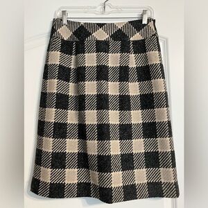 Talbots women’s Beige,‎ charcoal Gray, Silver wool blend preppy plaid skirt sz 4